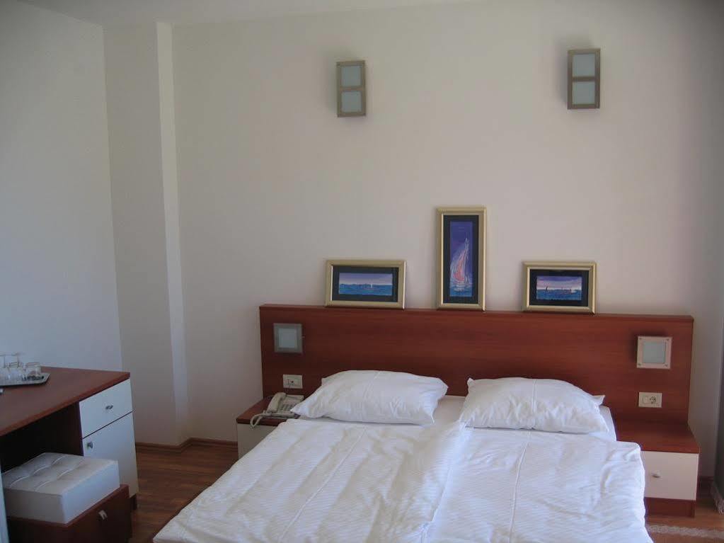 Hotel Stella Modena Kültér fotó